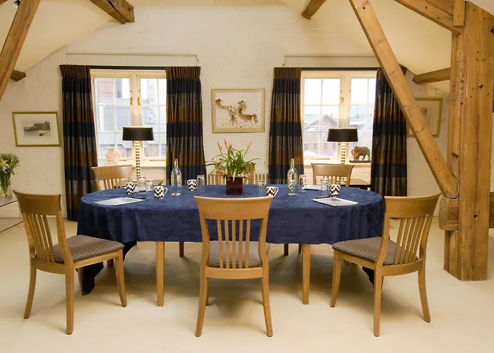 Готель 42 The Calls