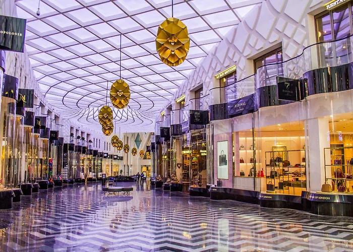 42 The Calls Готель Лідс