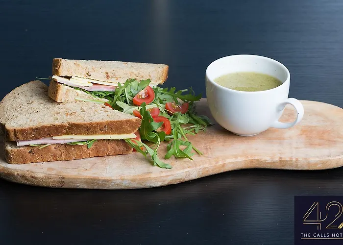 Готель 42 The Calls 4*