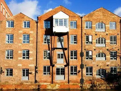 Готель 42 The Calls