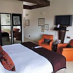 Hotel 42 The Calls