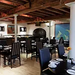 Hotel 42 The Calls 4*