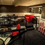 Hotel 42 The Calls