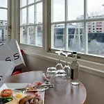 42 The Calls Hotel 4*