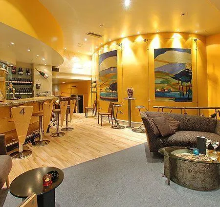 Hotel 42 The Calls 4*