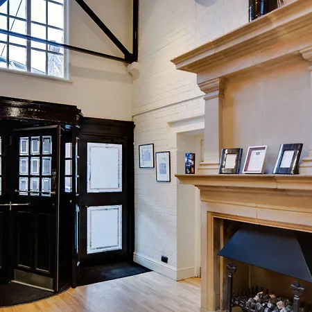 Hotel 42 The Calls 4*