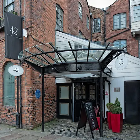 42 The Calls Hotel 4*