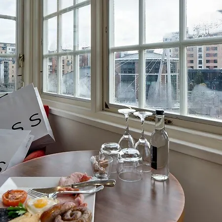 42 The Calls Hotel 4*