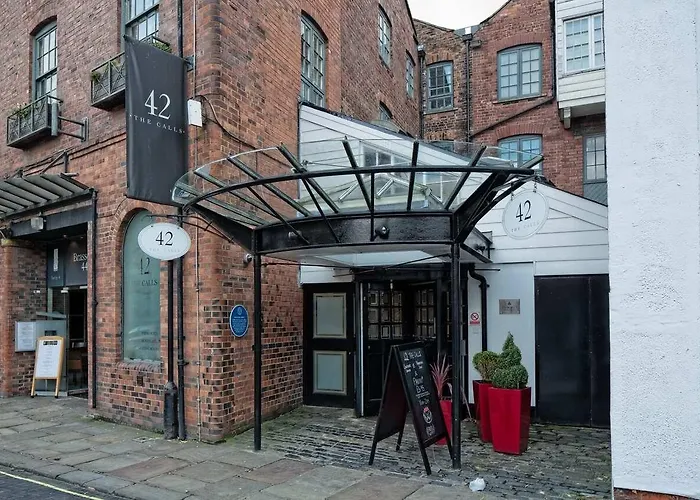 Hotell 42 The Calls 4*