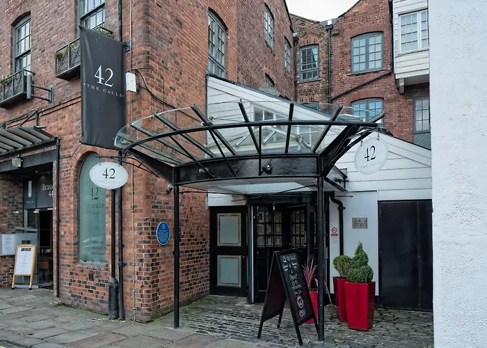 42 The Calls Hotel 4*