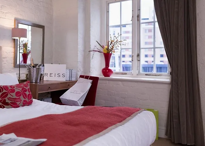 42 The Calls Hotel 4*