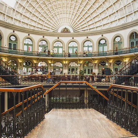 42 The Calls Otel 4*