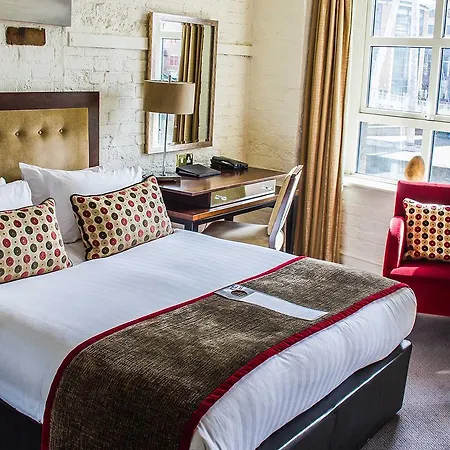 42 The Calls 4* Leeds (West Yorkshire)