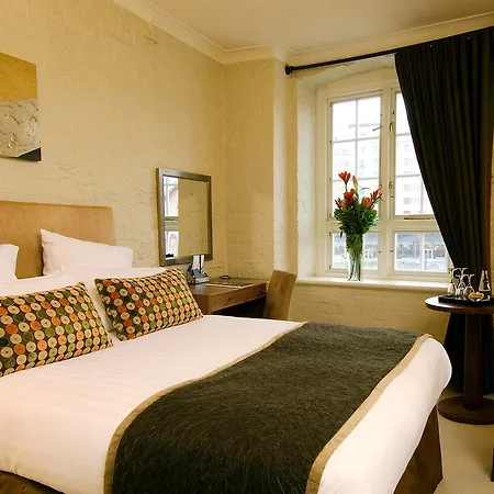 Otel 42 The Calls 4*