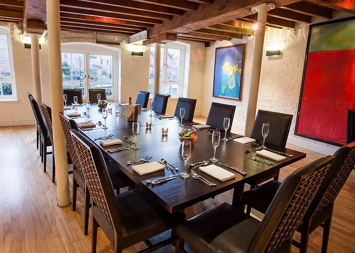 42 The Calls 4* 利兹